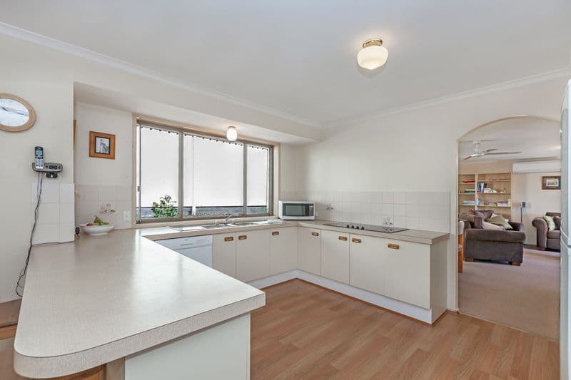8 Zeeman Street, ROCHEDALE SOUTH QLD 4123, Rochedale South - Thumbnail 7