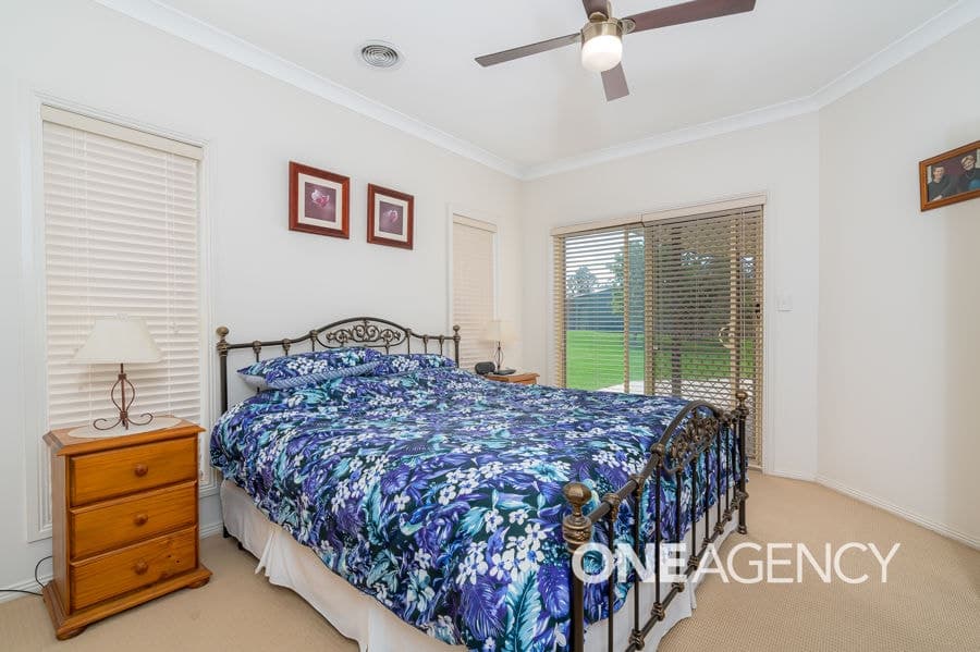 55 PEPPERMINT Drive, Springvale, Springvale - Thumbnail 2