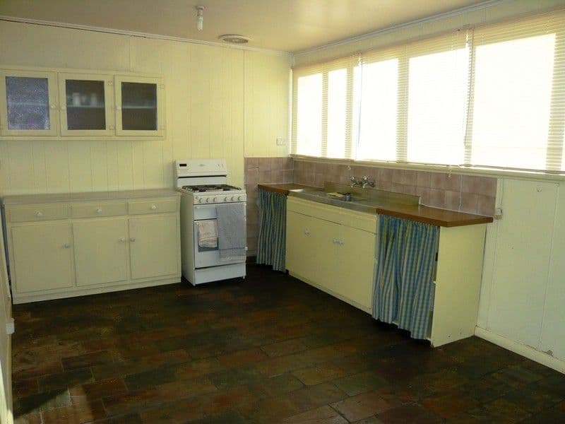 6 Messenger crt, Springfield Lakes, QLD, 4300, Springfield Lakes - Thumbnail 4