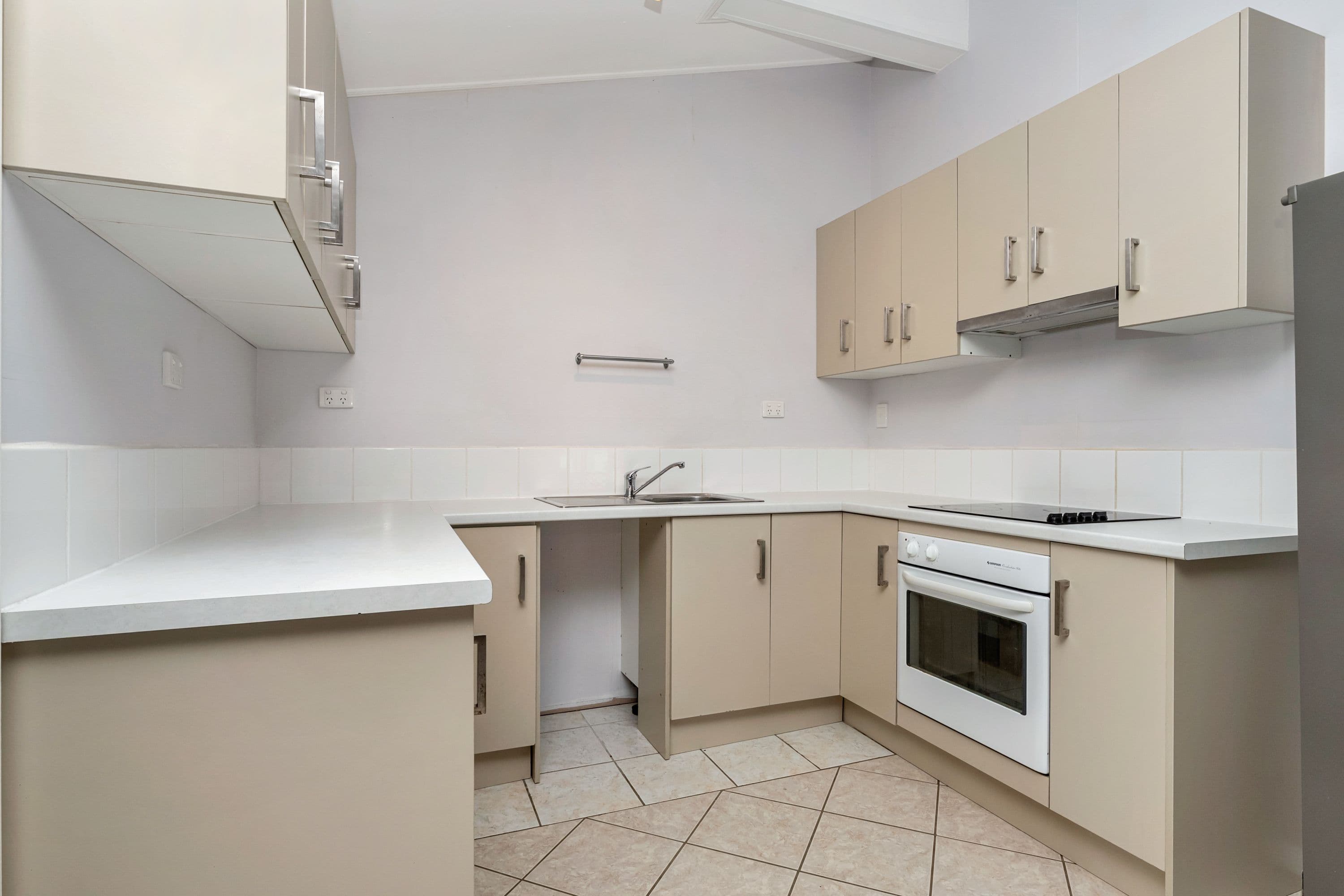 206 Balgal Beach Road, Balgal Beach QLD 4816, Balgal Beach - Thumbnail 2