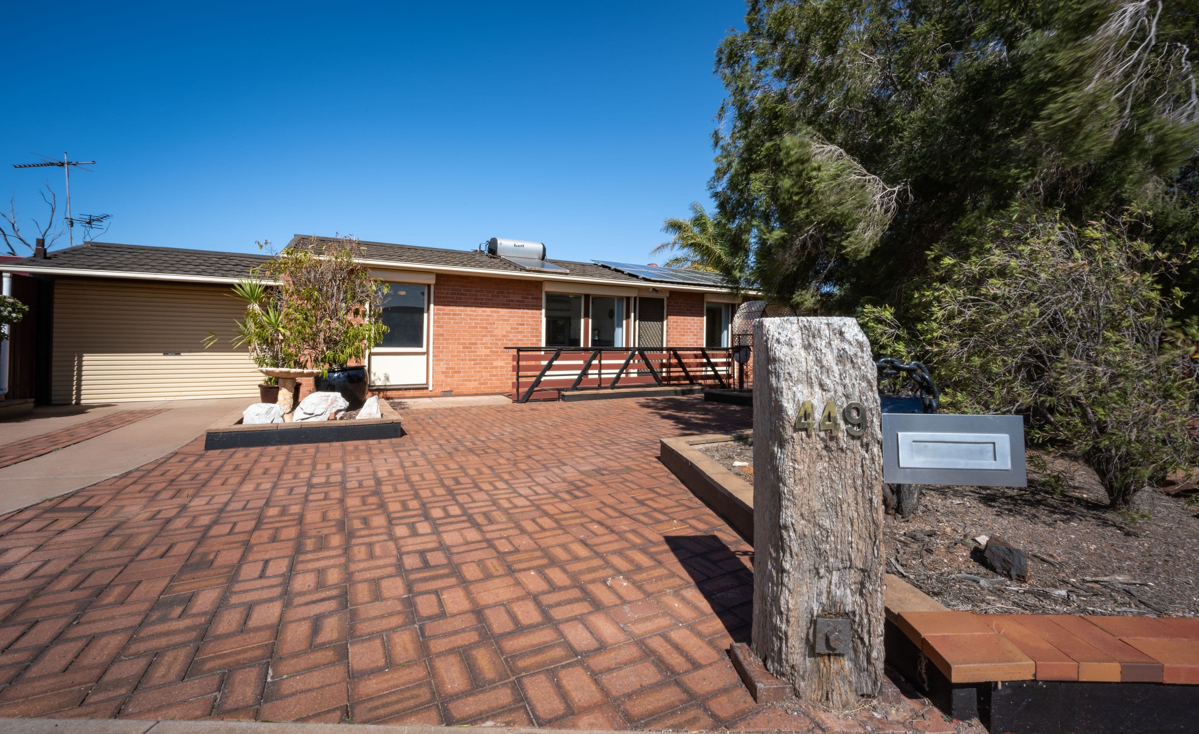 94 Encore Boulevard, Cranbourne South - Image 1