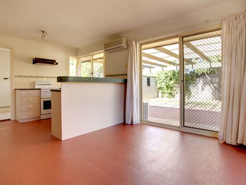 5 Poplar Walk, SEAFORD SA 5169, Seaford - Thumbnail 4