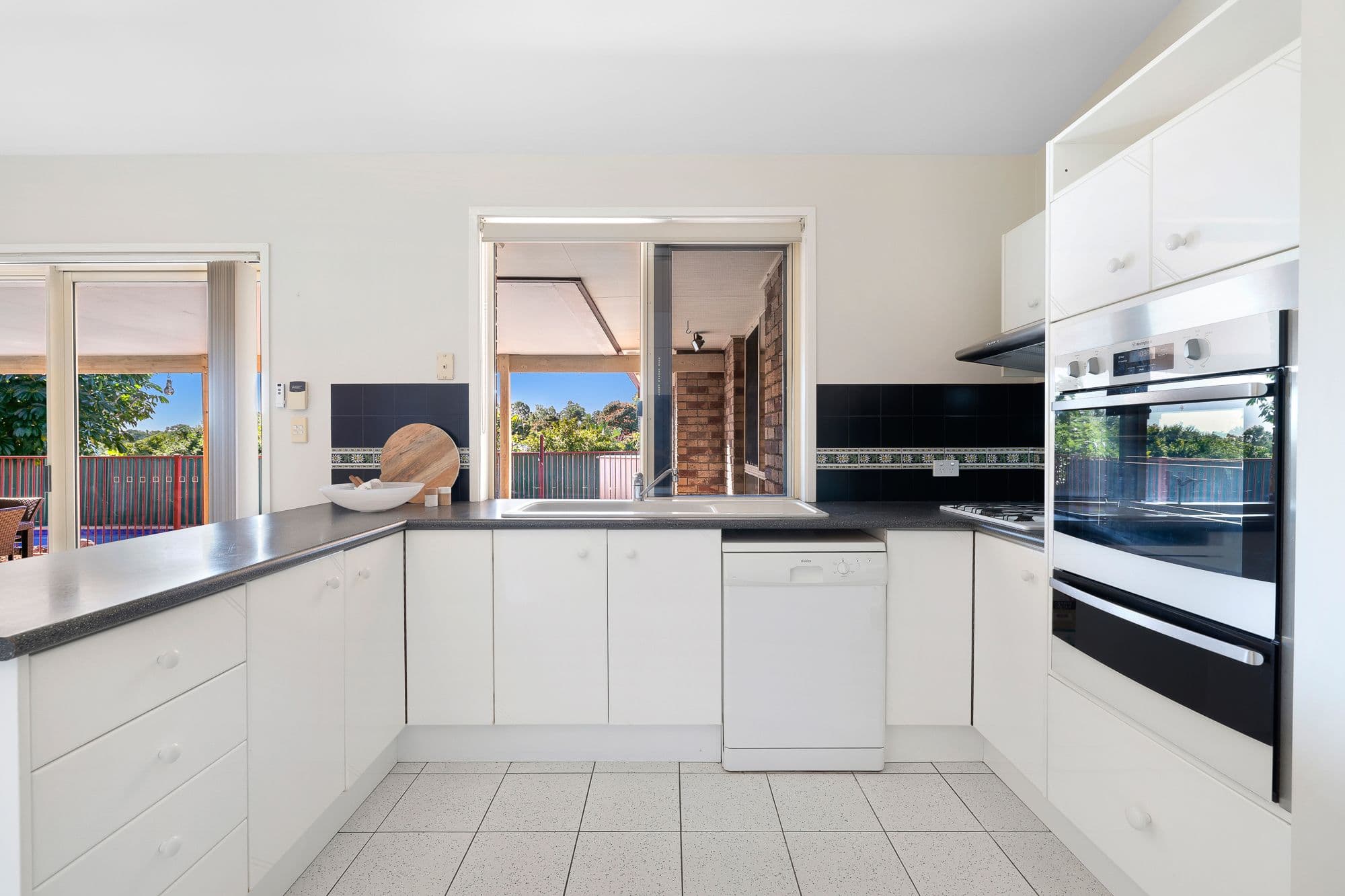 3 Dalby Court, Helensvale QLD 4212, Helensvale - Thumbnail 5