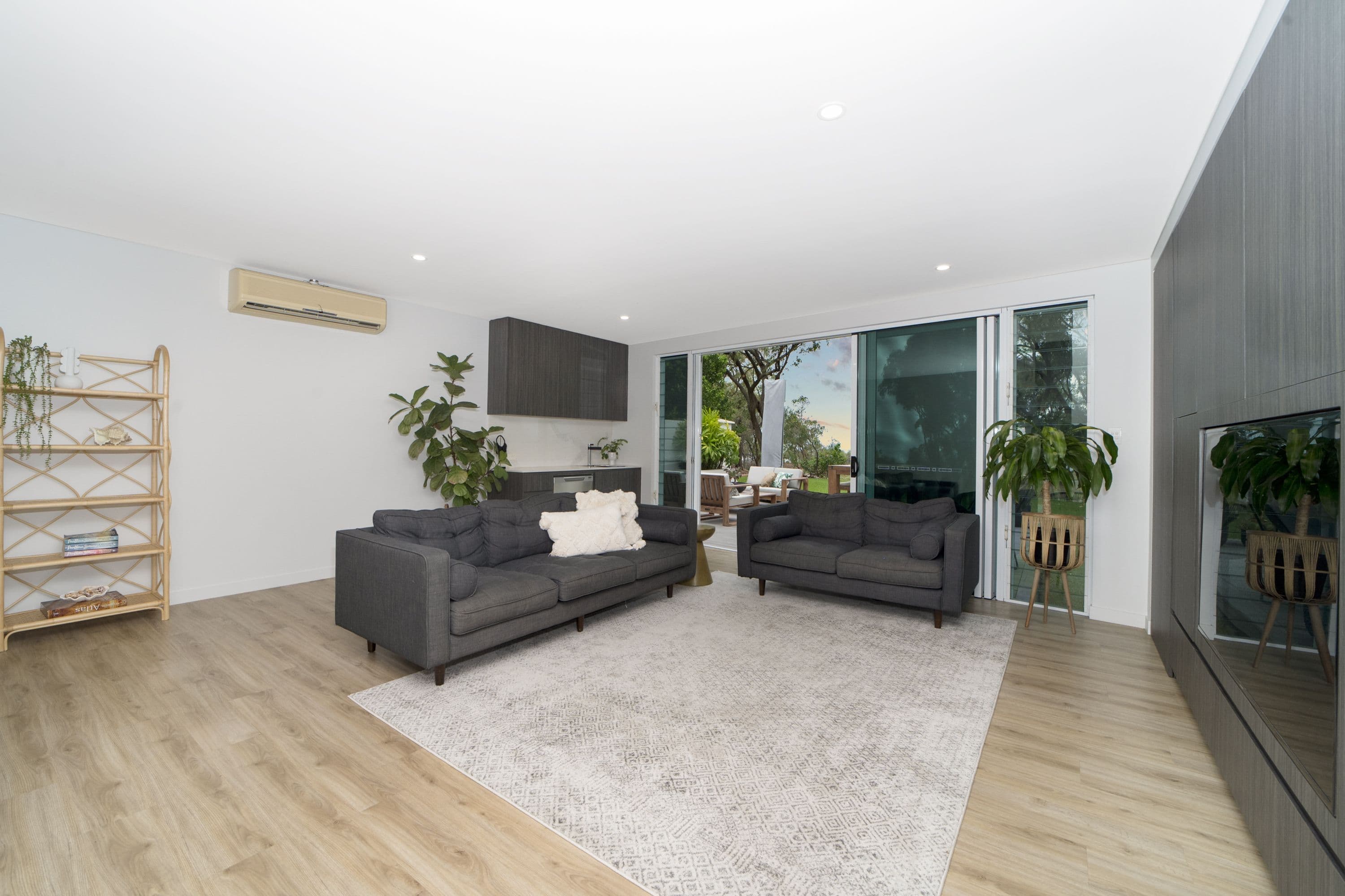 3 Stirling Drive, Castle Hill QLD 4810, Castle Hill - Thumbnail 4