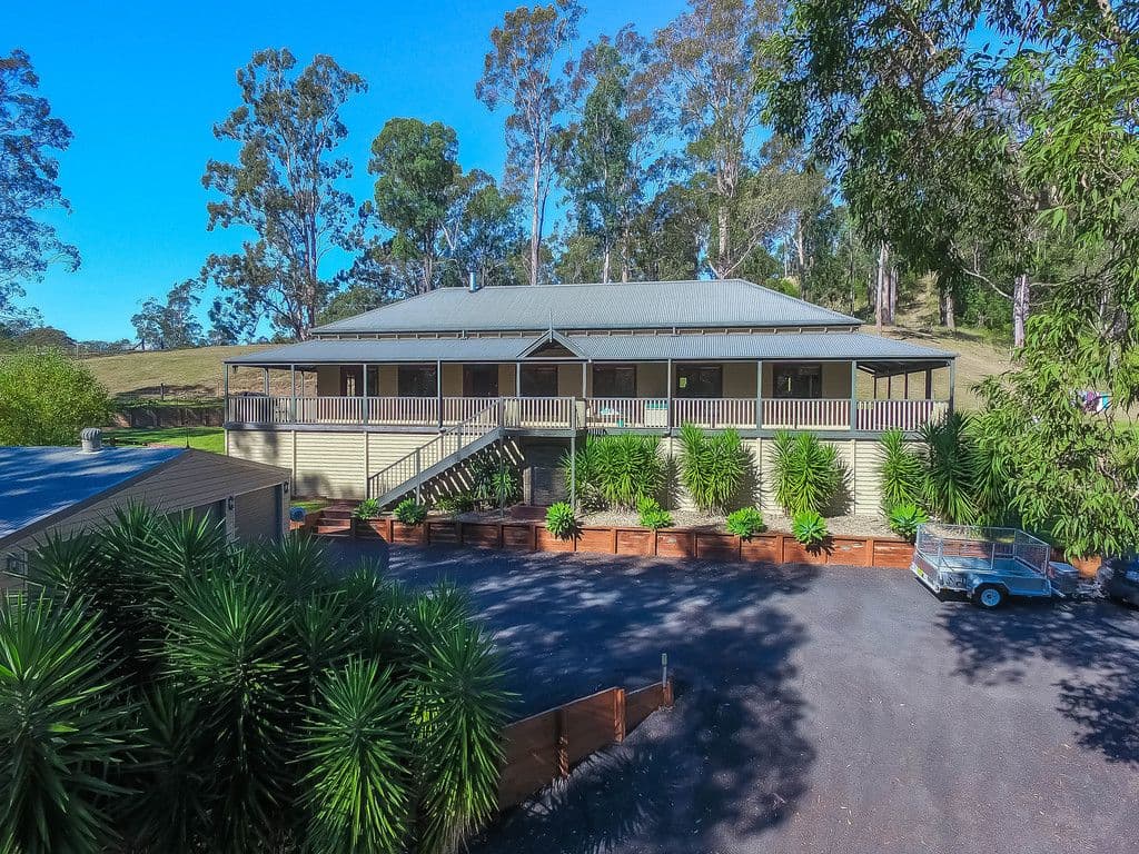 247 Garlicks Range Road, Orangeville - Image 1