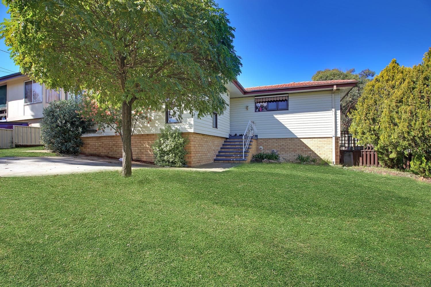 15 Caoura Crescent, GOULBURN NSW 2580, Goulburn - Image 1