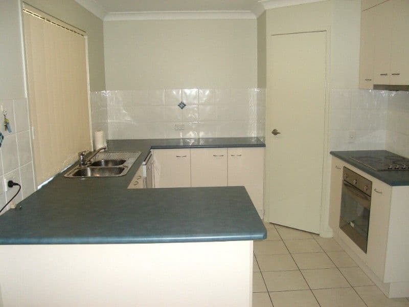 29 Clearview Avenue, BUNDABERG QLD 4670, Bundaberg Central - Thumbnail 2