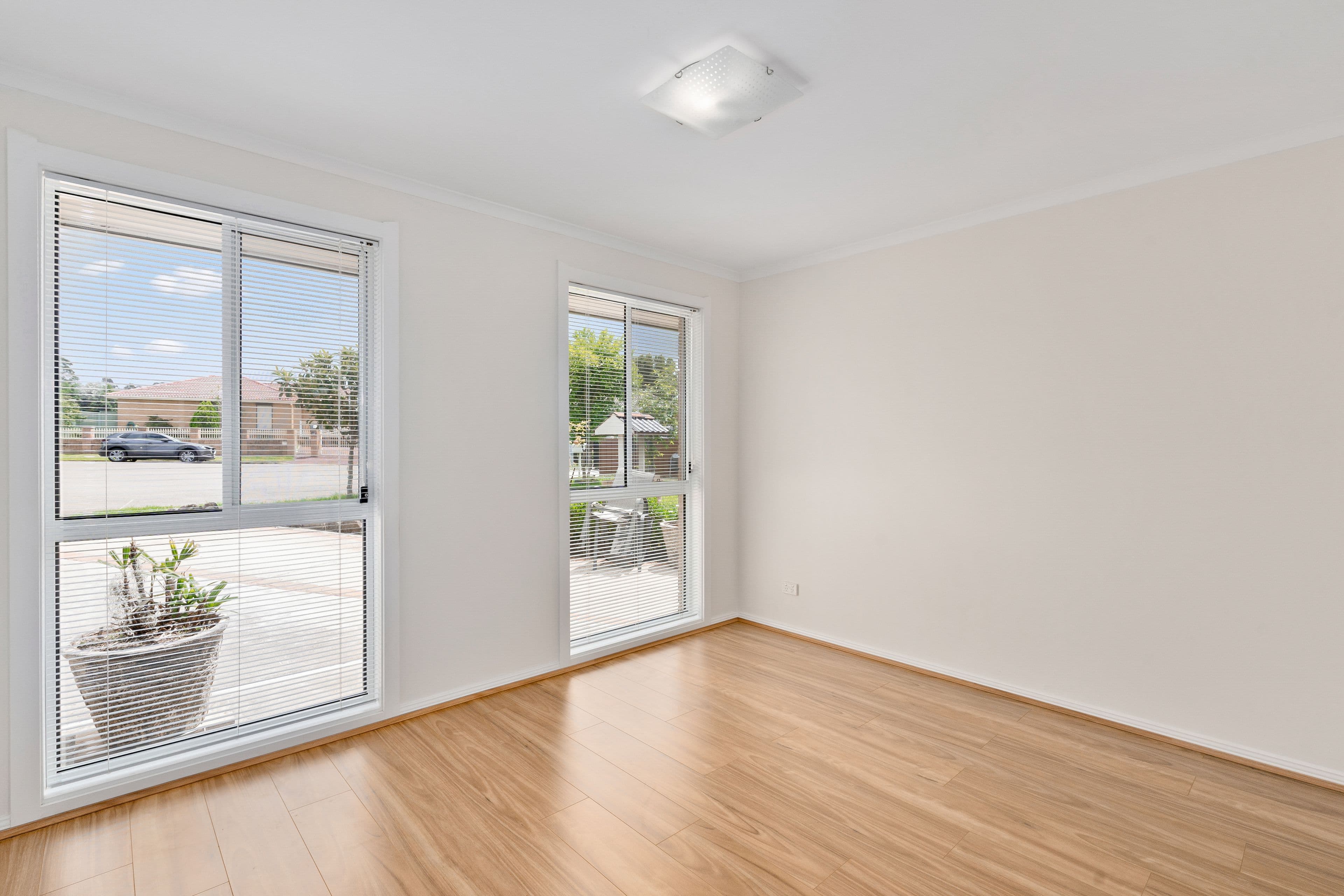 15 & 15a Dandenong Close, Bossley Park NSW 2176, Bossley Park - Thumbnail 4