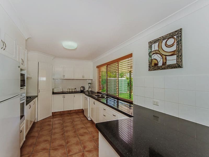 40 Gilchrist Drive, CURRUMBIN WATERS QLD 4223, Currumbin Waters - Thumbnail 3