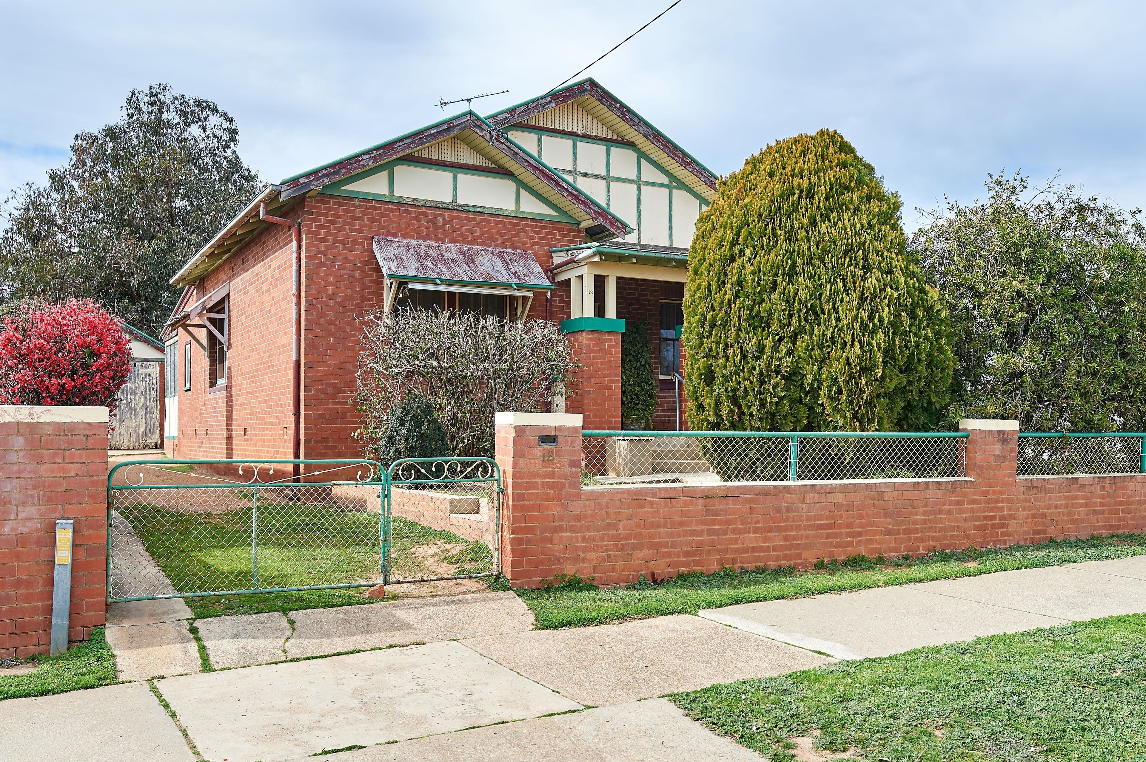 18 Brookong Avenue, Wagga Wagga - Image 1
