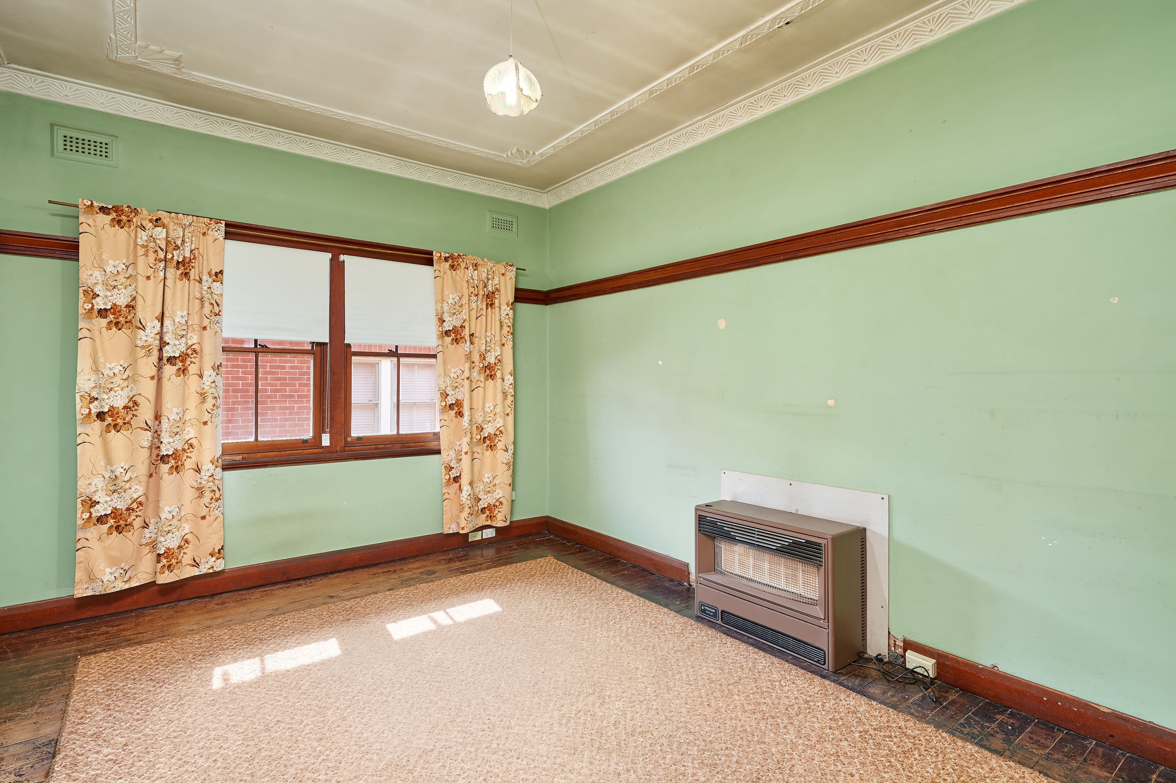 18 Brookong Avenue, Wagga Wagga - Thumbnail 7