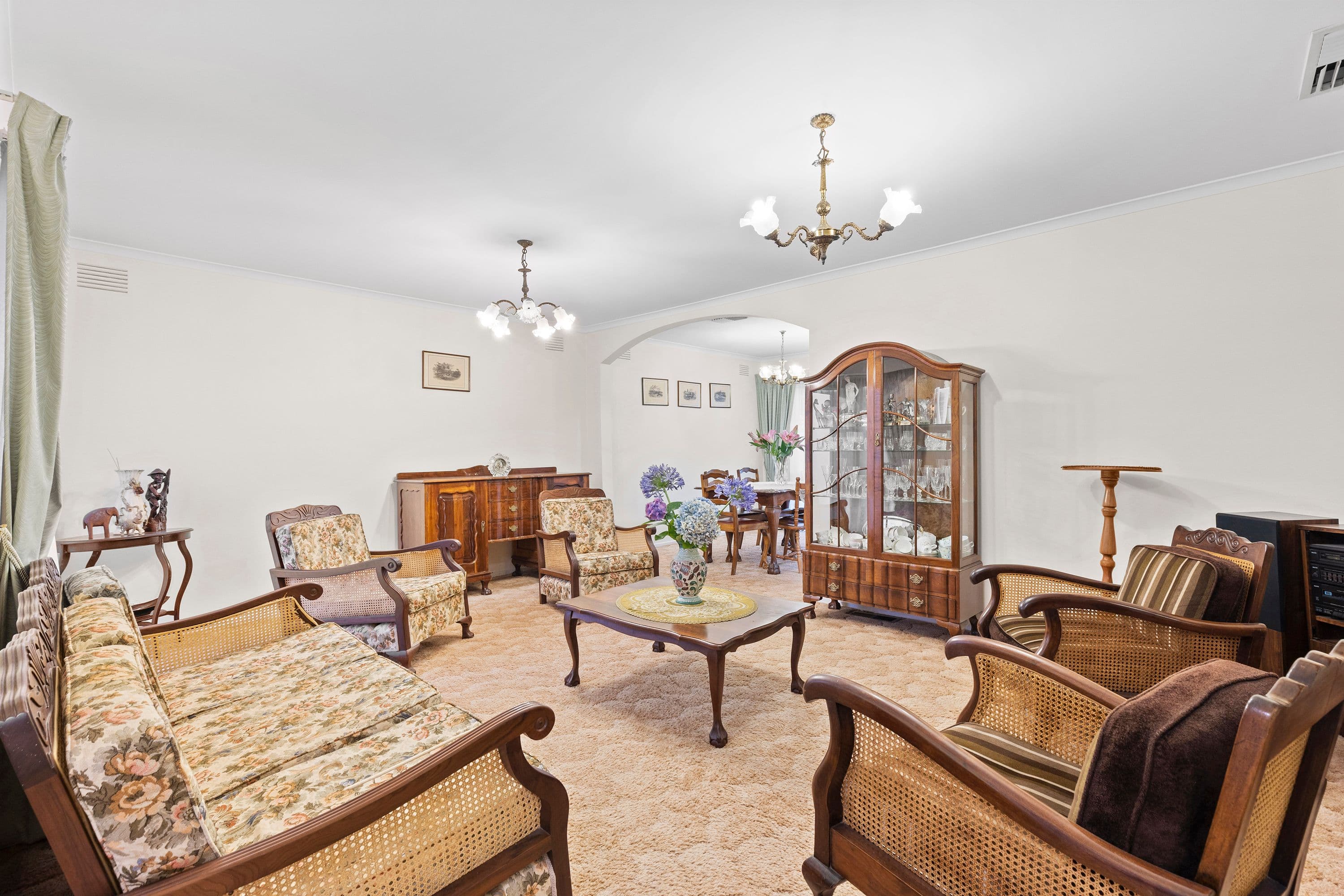 11 Alderbrook Avenue, Mulgrave VIC 3170, Mulgrave - Thumbnail 2