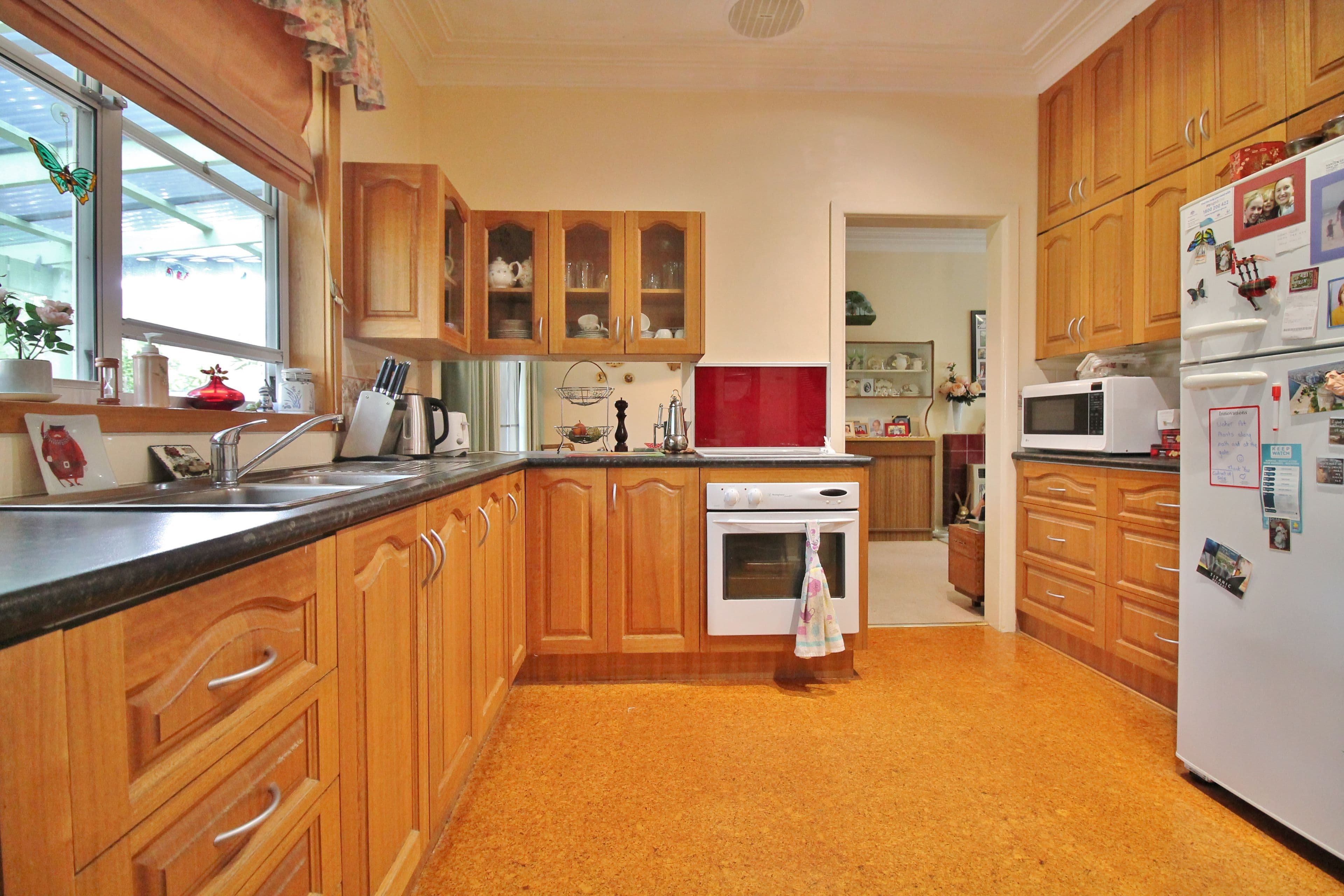 21 Whiteman Avenue, Young NSW 2594, Young - Thumbnail 3