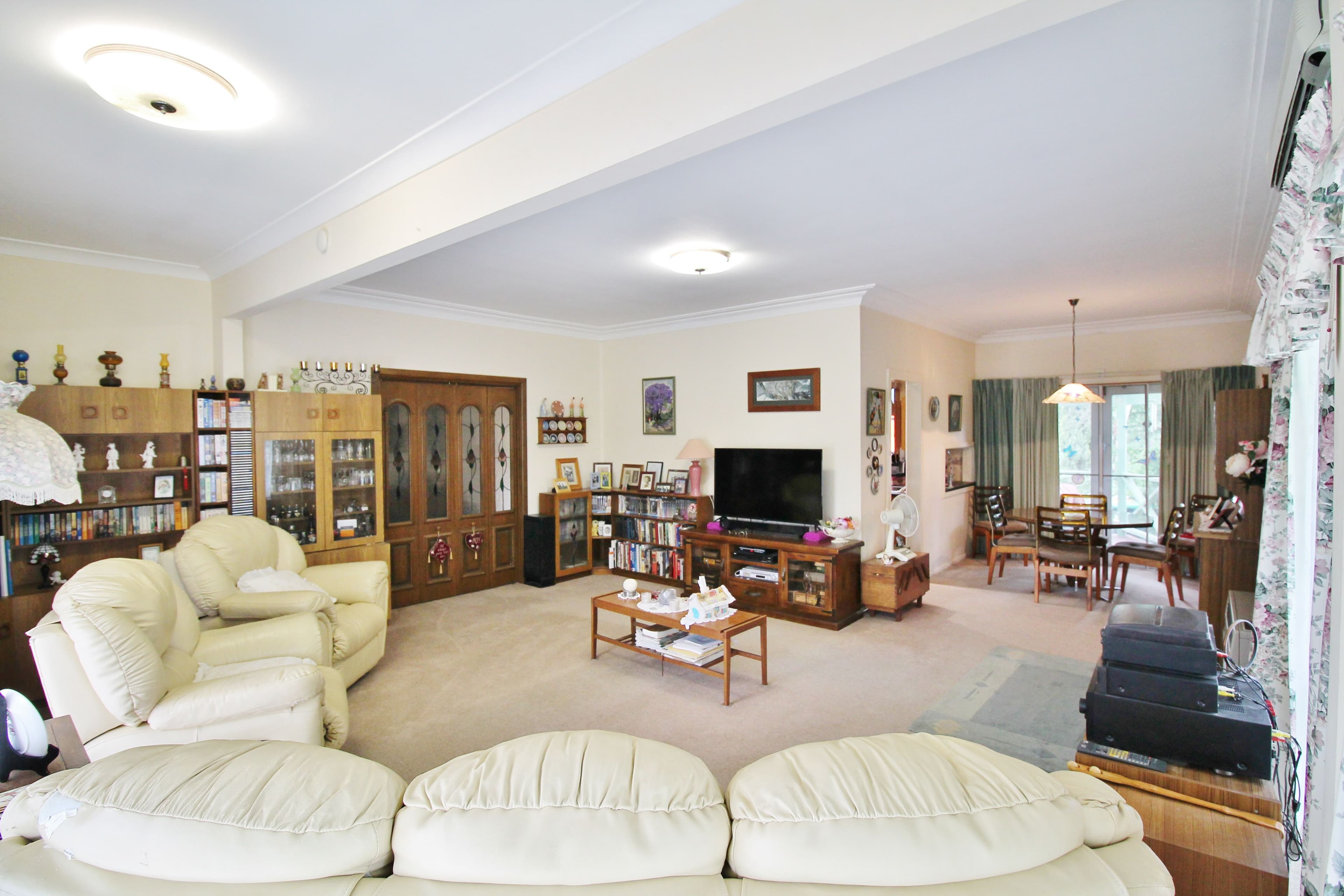 21 Whiteman Avenue, Young NSW 2594, Young - Thumbnail 6