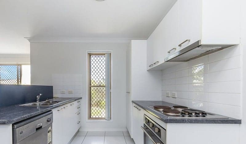 30 Fleet Drive, Kippa-Ring - Thumbnail 3