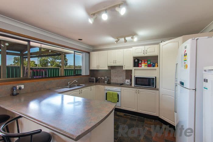1 Percy Street, Hillsborough - Thumbnail 7