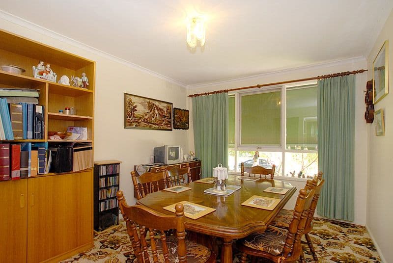 2 Vaughan Road, FERNTREE GULLY VIC 3156, Ferntree Gully - Thumbnail 4