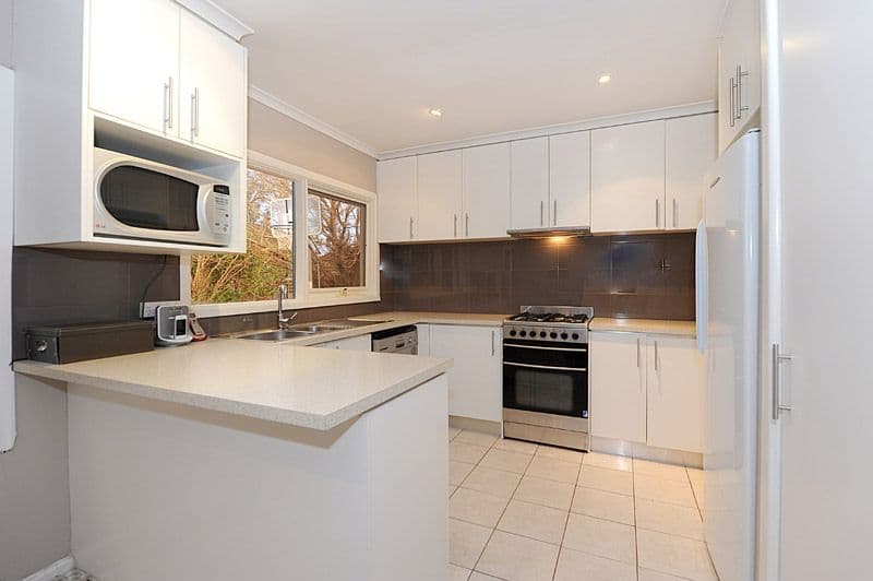 33 Gaydon Street, FERNTREE GULLY VIC 3156, Ferntree Gully - Thumbnail 3
