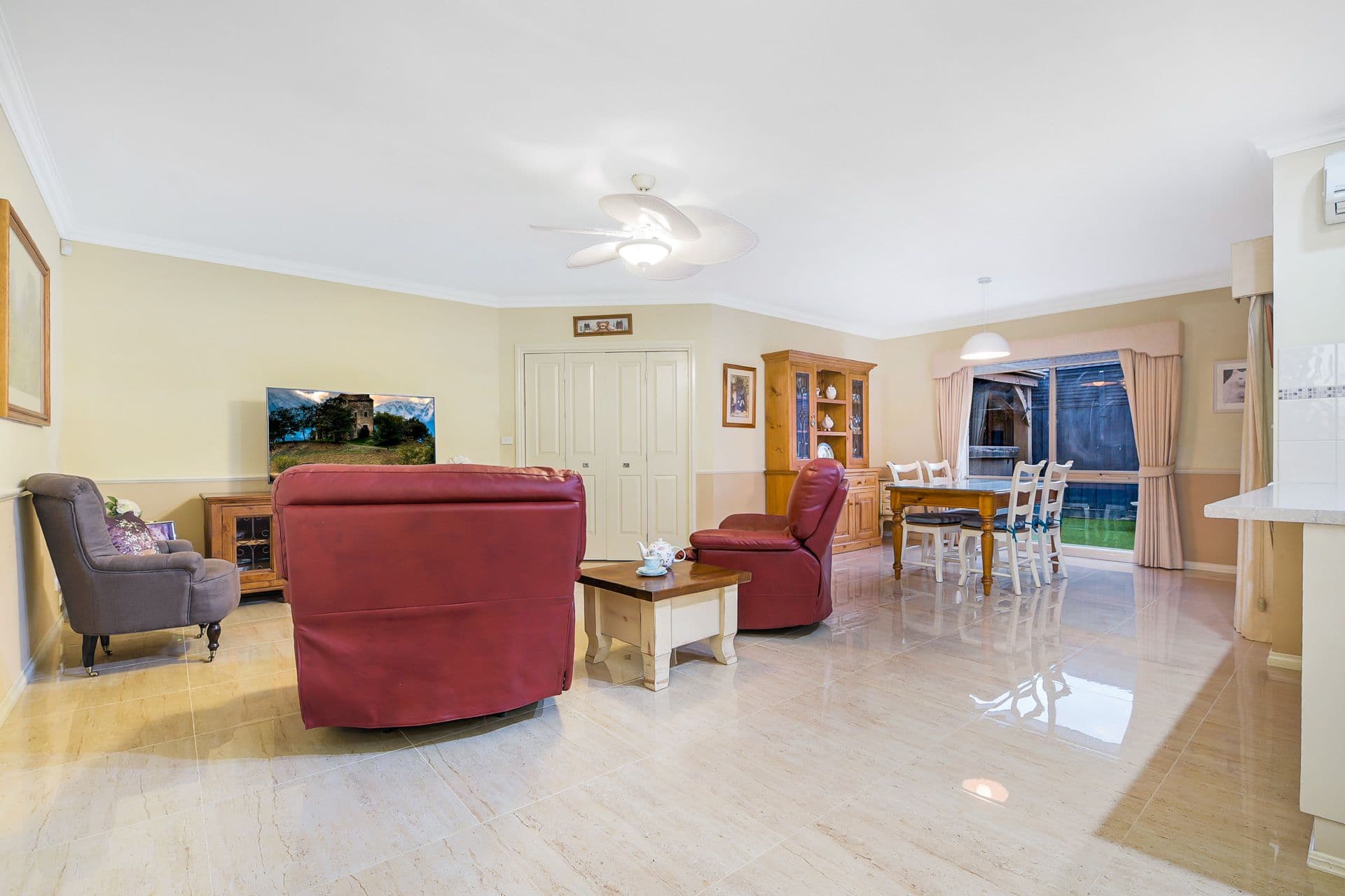 79 Fairholme Boulevard, Berwick VIC 3806, Berwick - Thumbnail 5