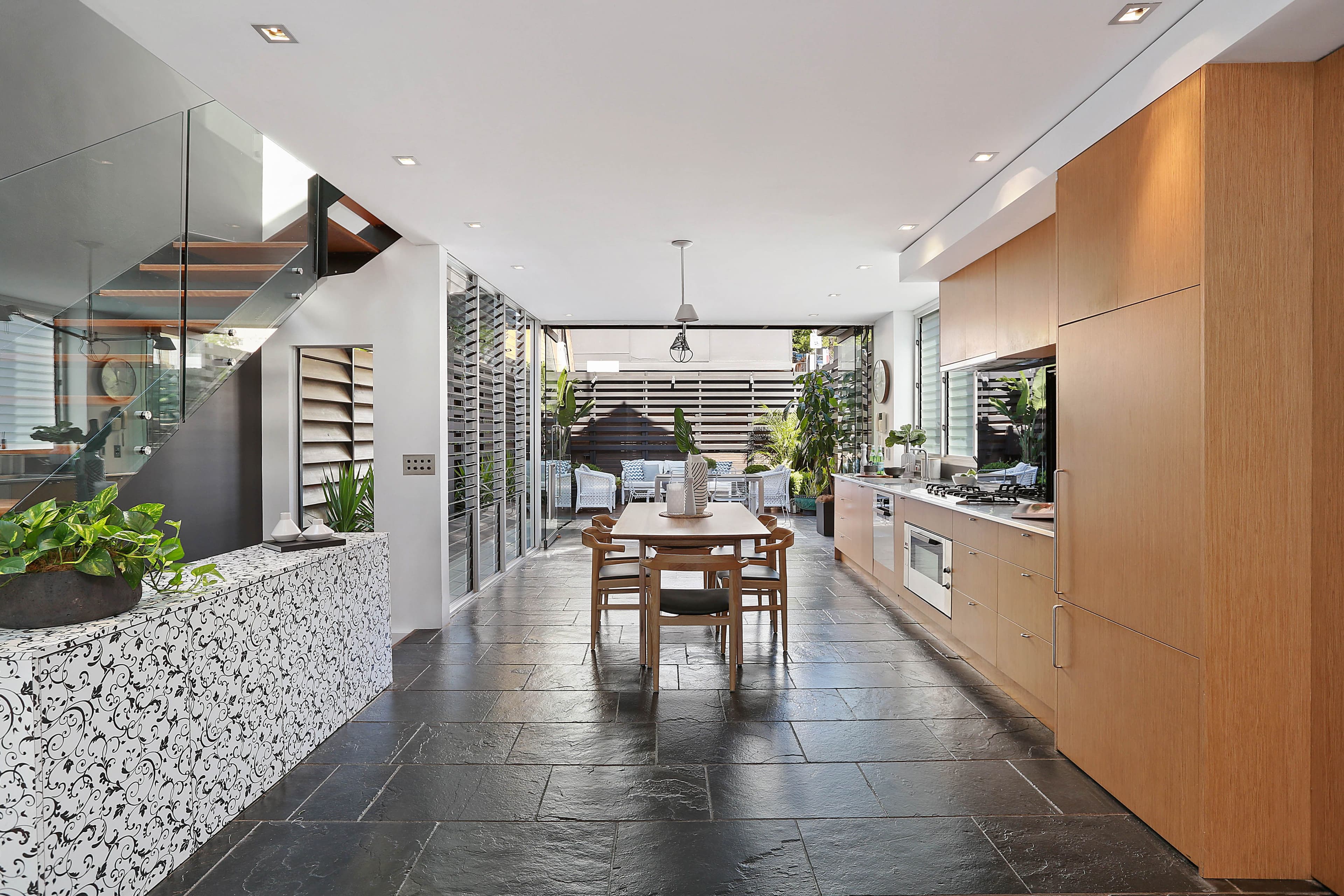 42 Little Riley Street, Surry Hills - Thumbnail 2