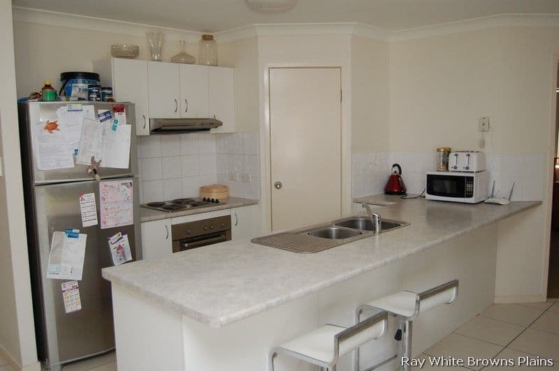16 Chams Street, Marsden QLD 4132, Marsden - Thumbnail 2