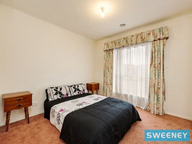 35 Roser Drive, Altona Meadows - Thumbnail 8