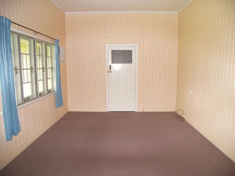 16 Anna Street, BEAUDESERT QLD 4285, Beaudesert - Thumbnail 5