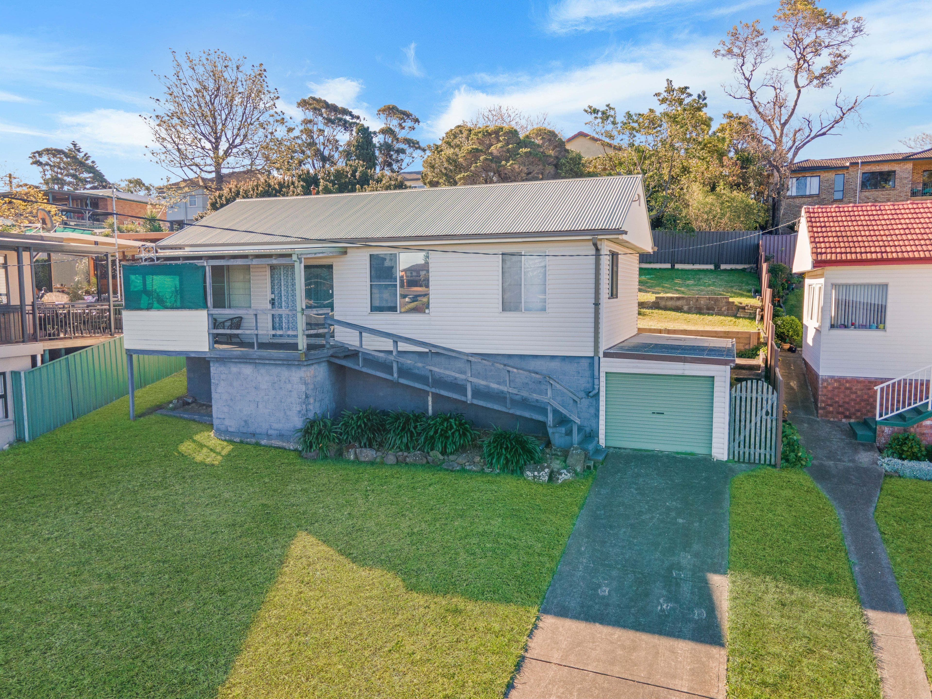 14 Canberra Road, Lake Heights NSW 2502, Lake Heights - Thumbnail 2
