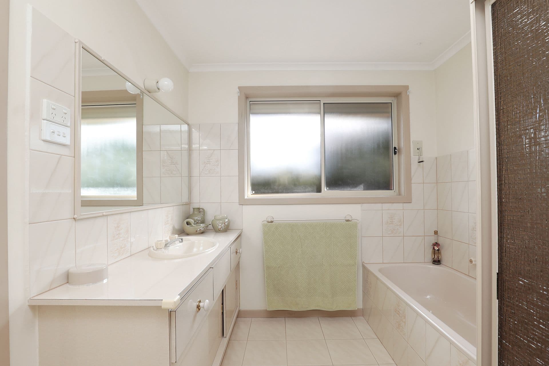 1B Missen Court, Altona Meadows VIC 3028, Altona Meadows - Thumbnail 7