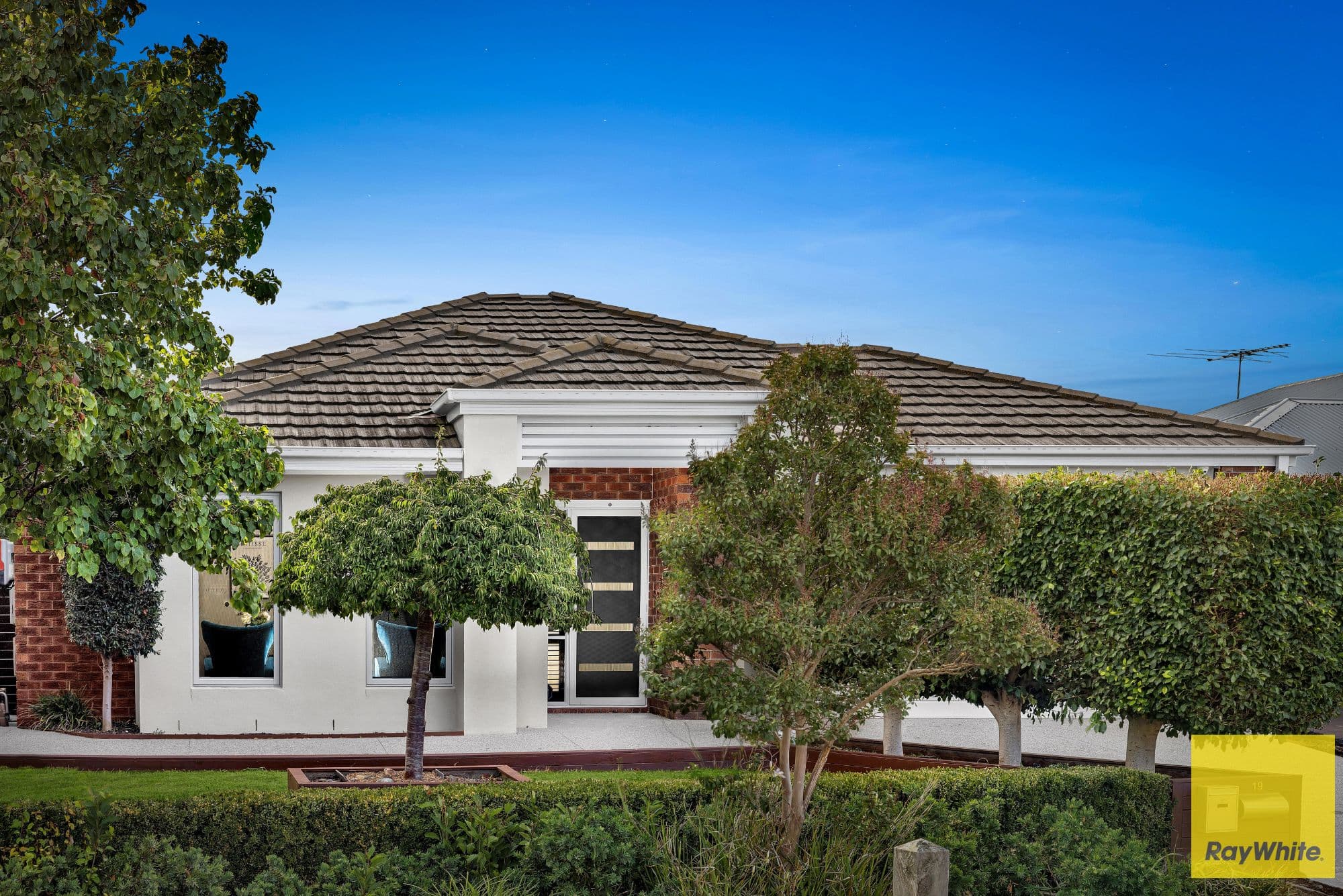 19 Tropic Circuit, Point Cook VIC 3030, Point Cook - Thumbnail 2