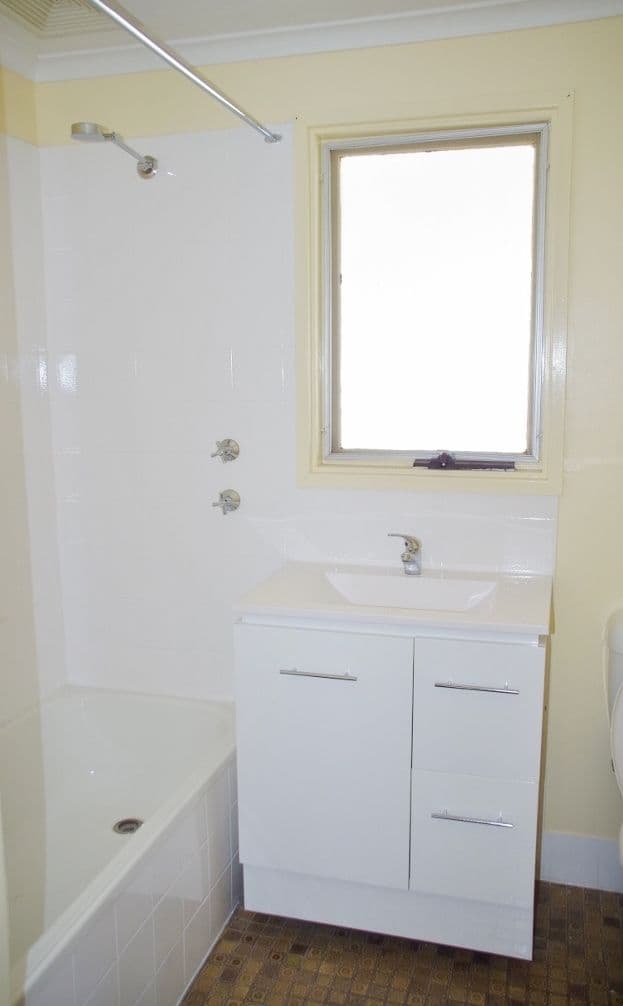 17 Sims Parade, Renmark SA 5341, Renmark - Thumbnail 8
