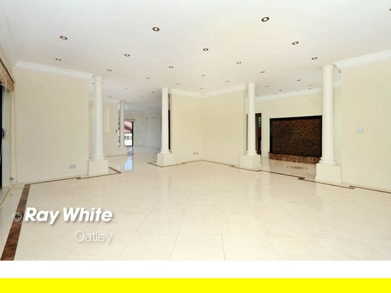 27 Koorabel Street, LUGARNO NSW 2210, Lugarno - Thumbnail 2