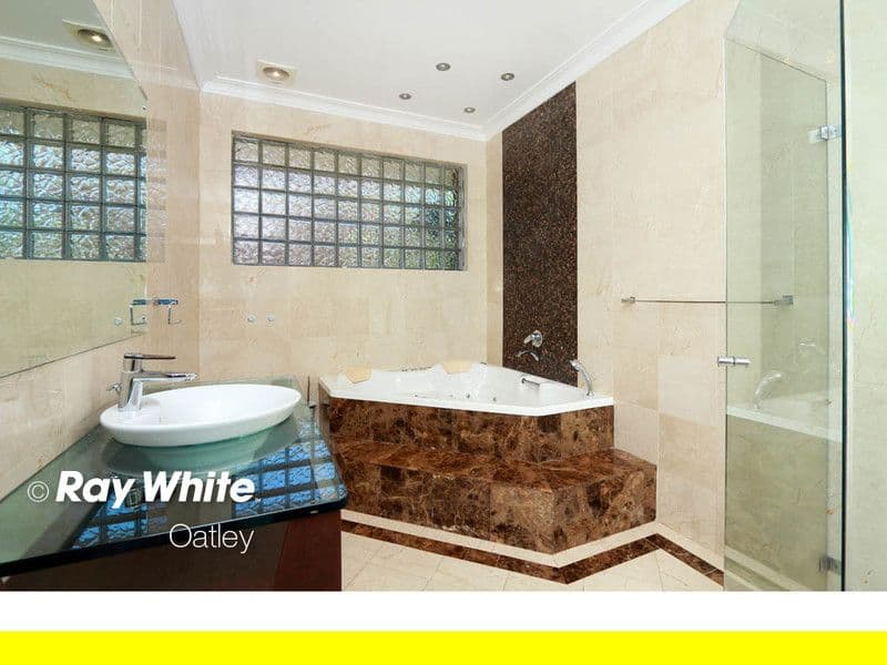 27 Koorabel Street, LUGARNO NSW 2210, Lugarno - Thumbnail 3