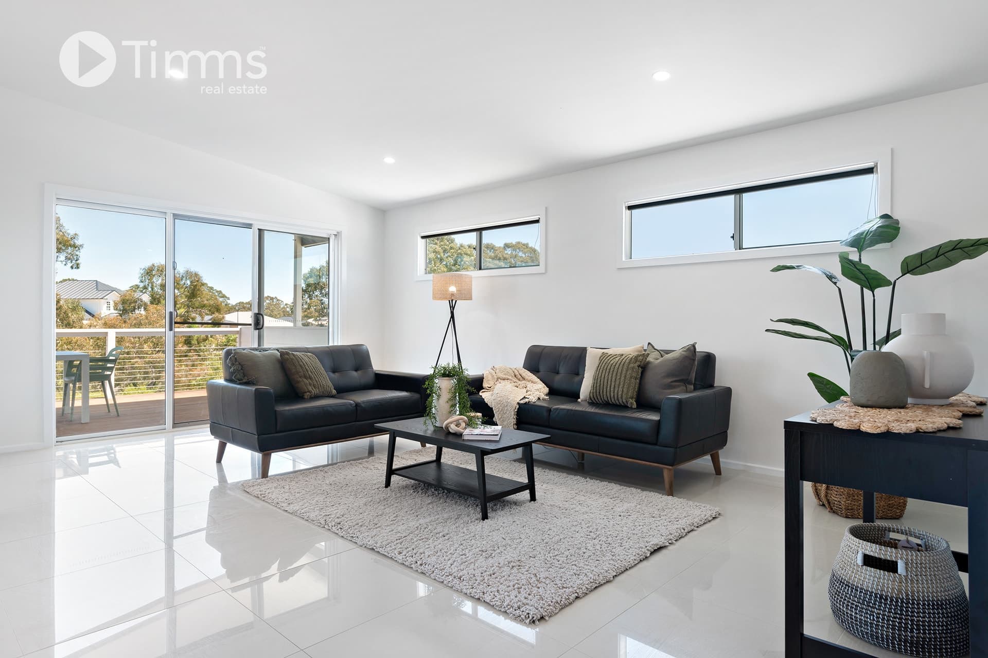 88 Aurora Circuit, Meadows - Thumbnail 2