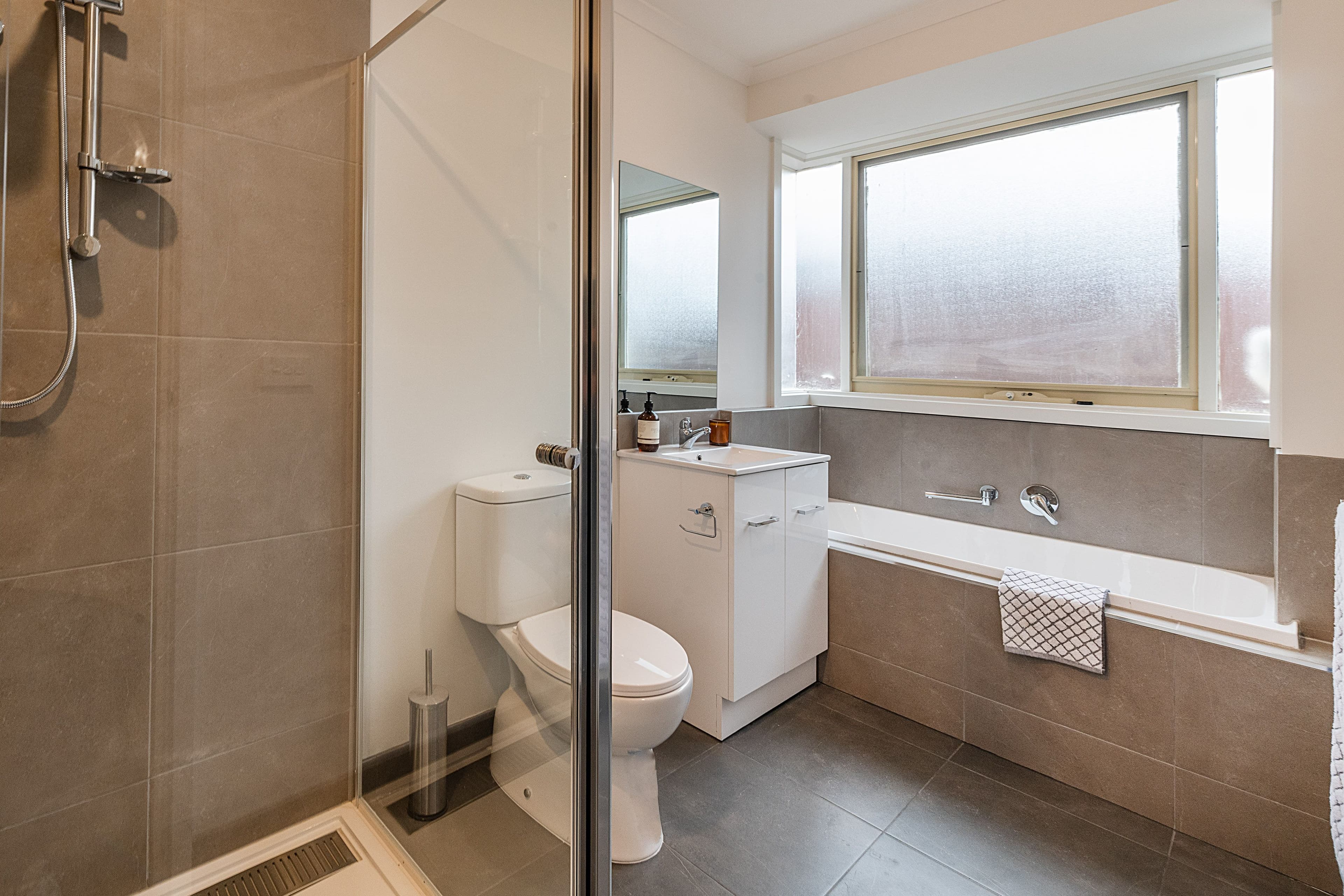 2 Graham Avenue, Kilsyth VIC 3137, Kilsyth - Thumbnail 8