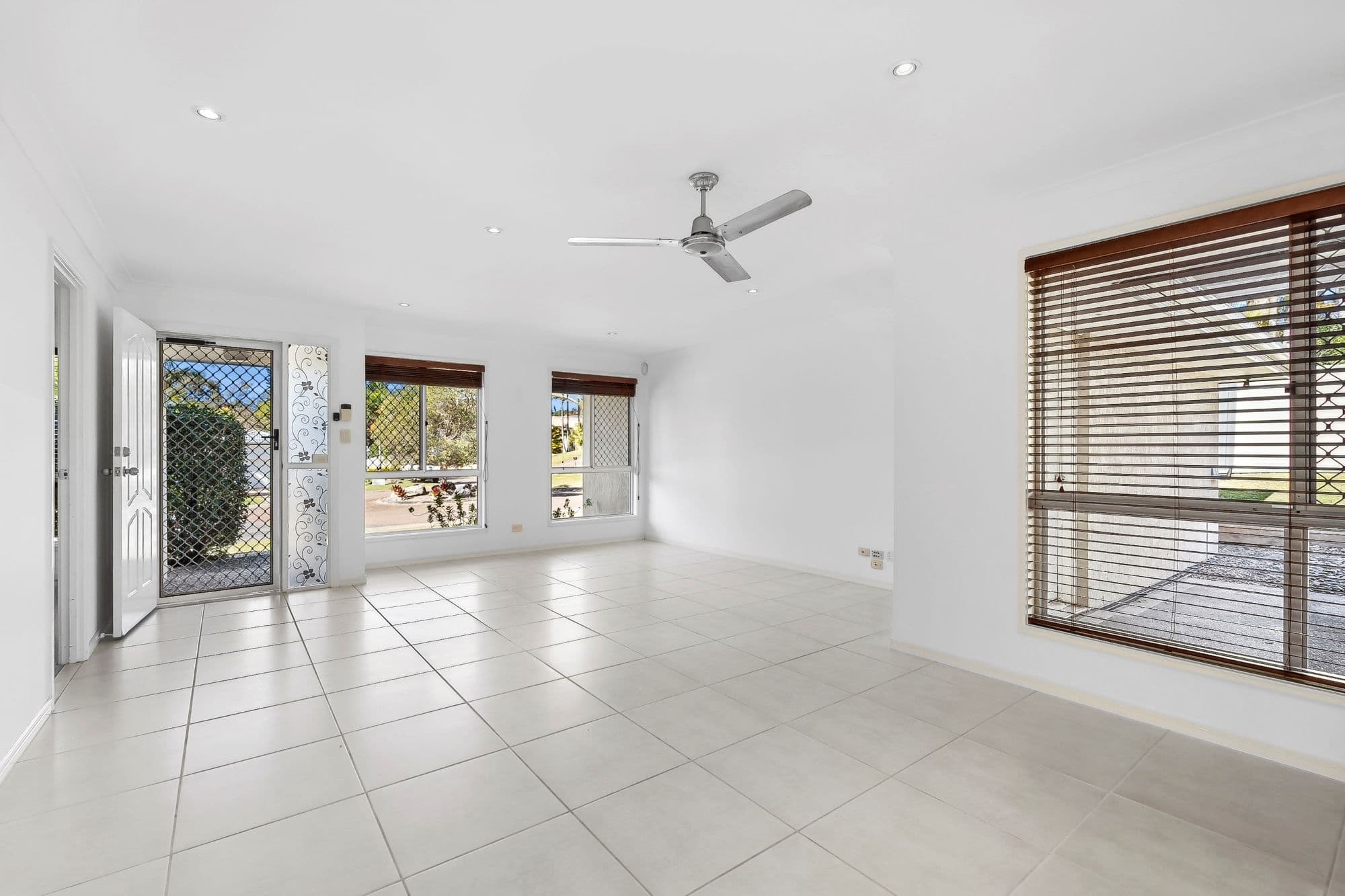 20 Glen Iris Place, Robina QLD 4226, Robina - Thumbnail 2
