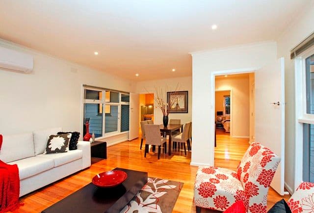 8 Lucille Avenue, RESERVOIR VIC 3073, Reservoir - Thumbnail 3