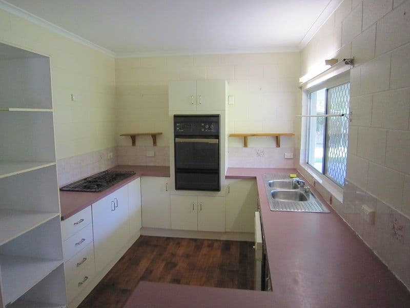 34 Tryal Street, BENTLEY PARK QLD 4869, Bentley Park - Thumbnail 5