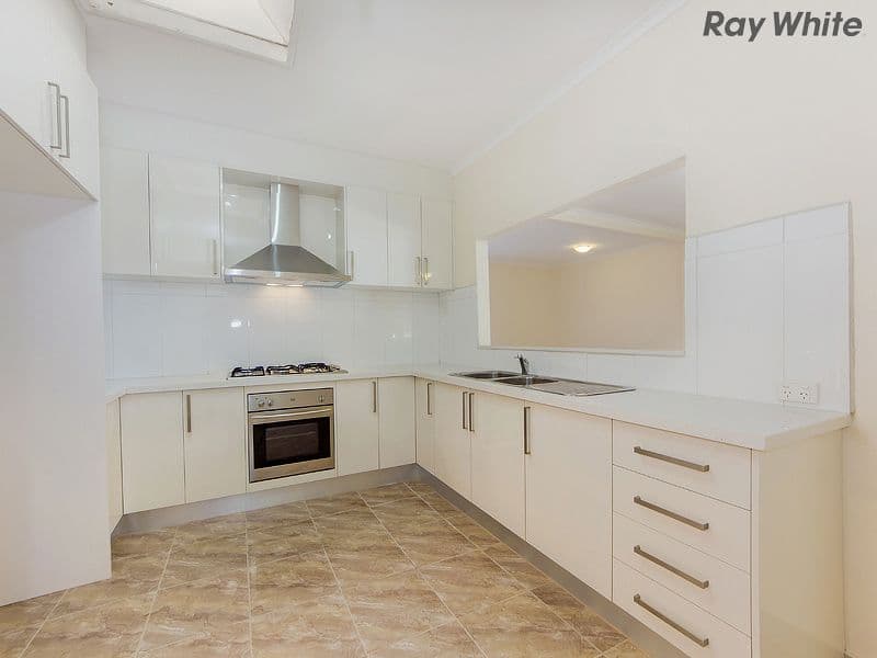 31 Manfred Avenue, St Albans VIC 3021, St Albans - Thumbnail 2