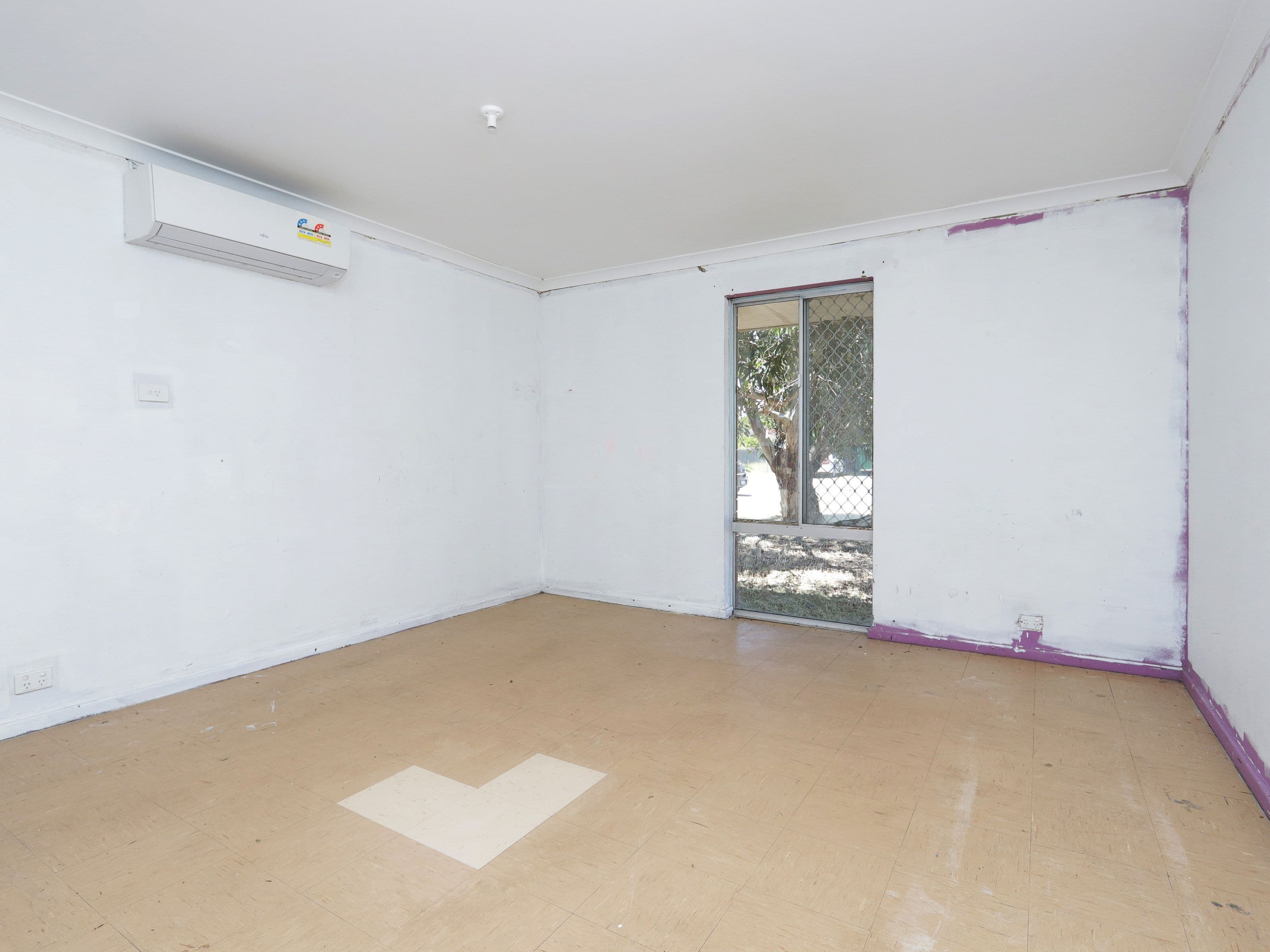 10 Glamorgan Street, East Cannington WA 6107, East Cannington - Thumbnail 5