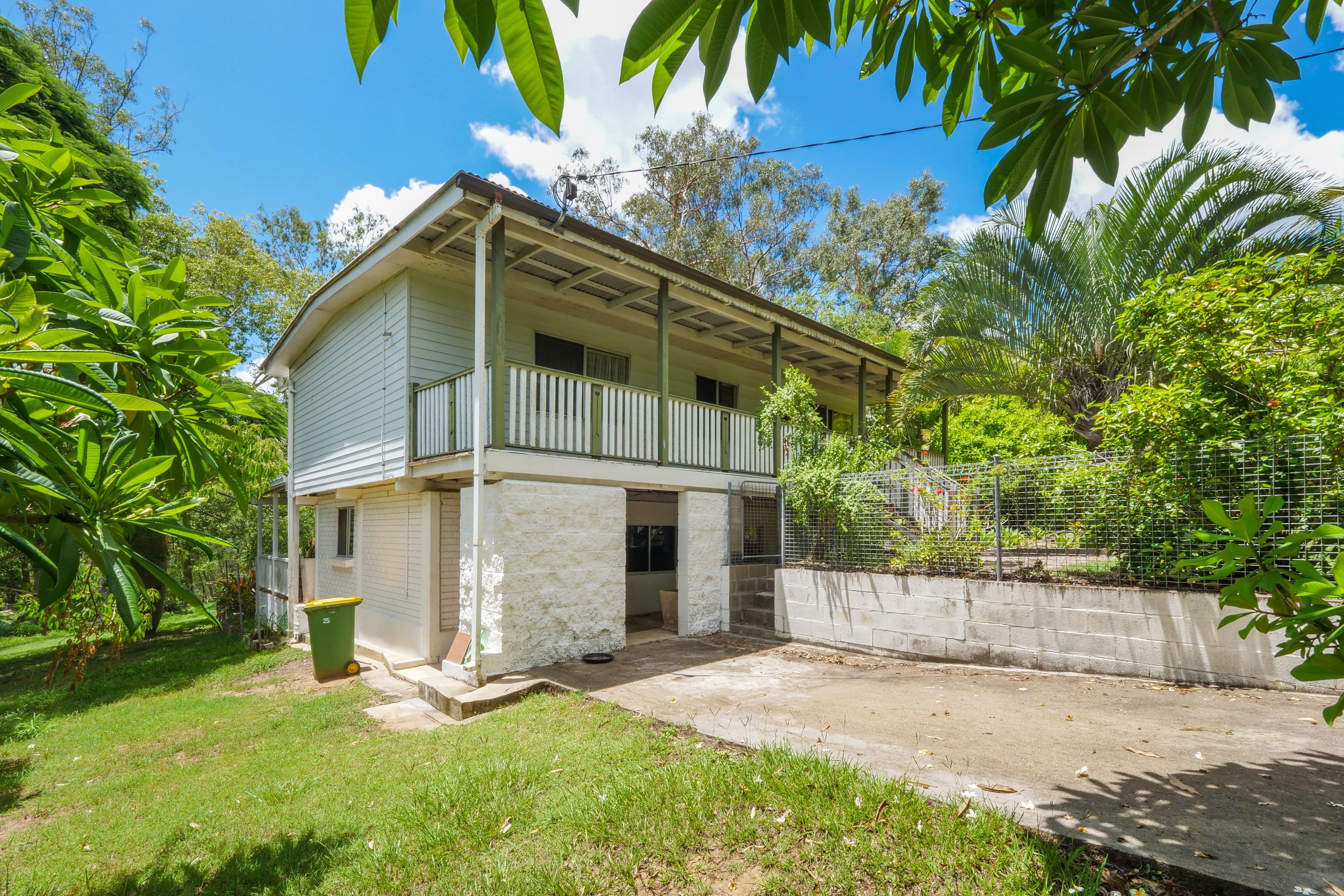 25 Hallett Avenue, Camira QLD 4300, Camira - Thumbnail 2