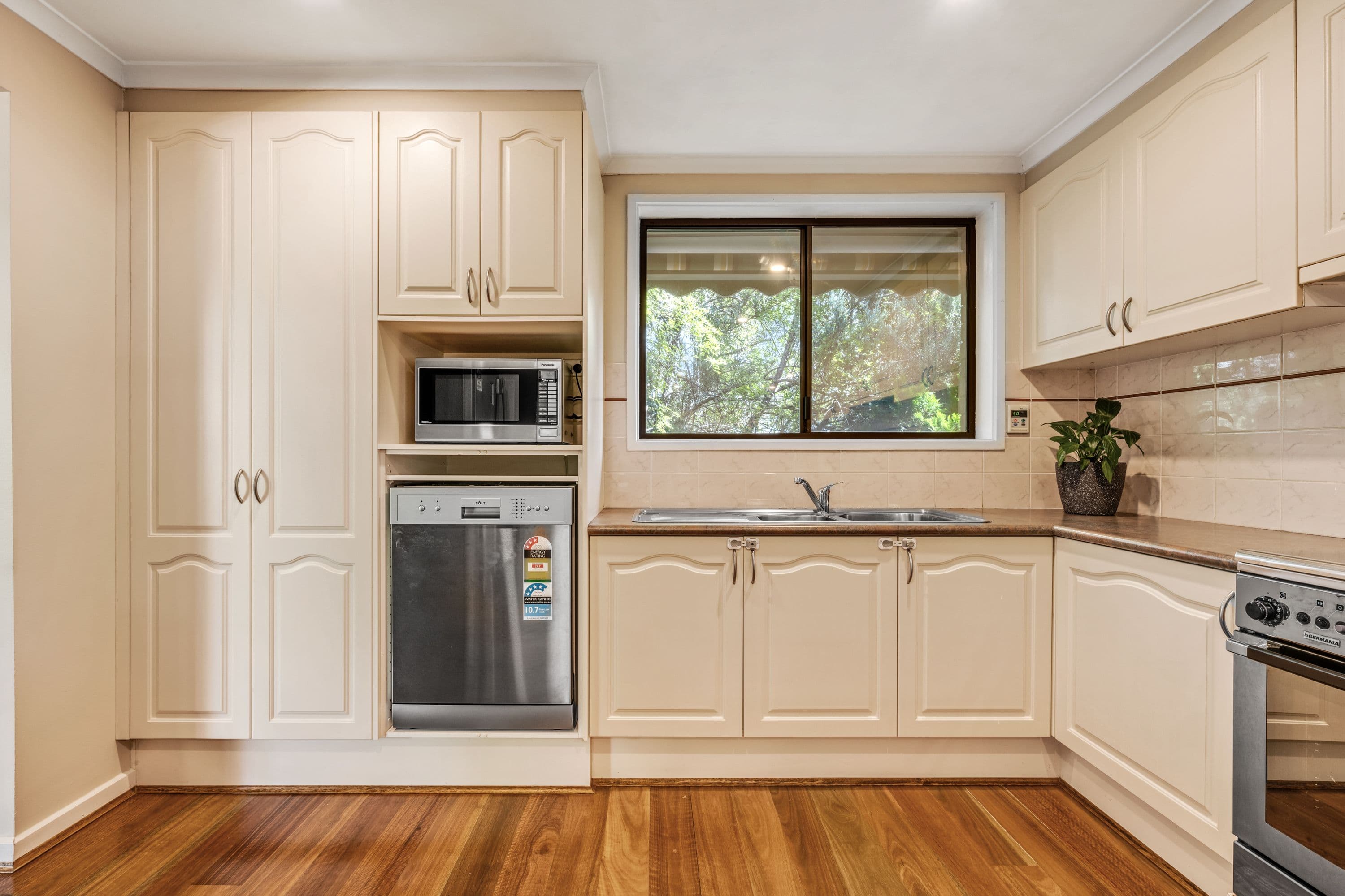 10 Ingram Street, Gowrie ACT 2904, Gowrie - Thumbnail 8