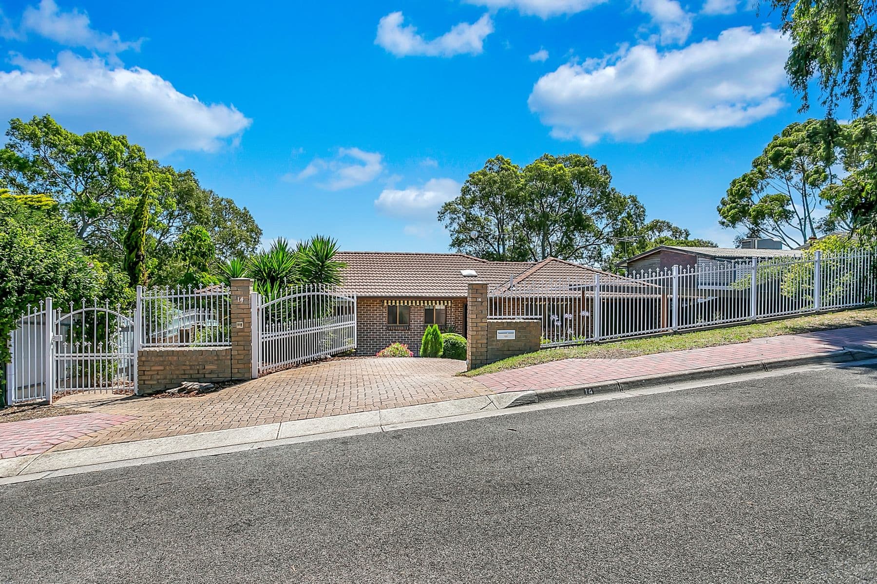 14 Mitford Road, Happy Valley SA 5159, Happy Valley - Thumbnail 3