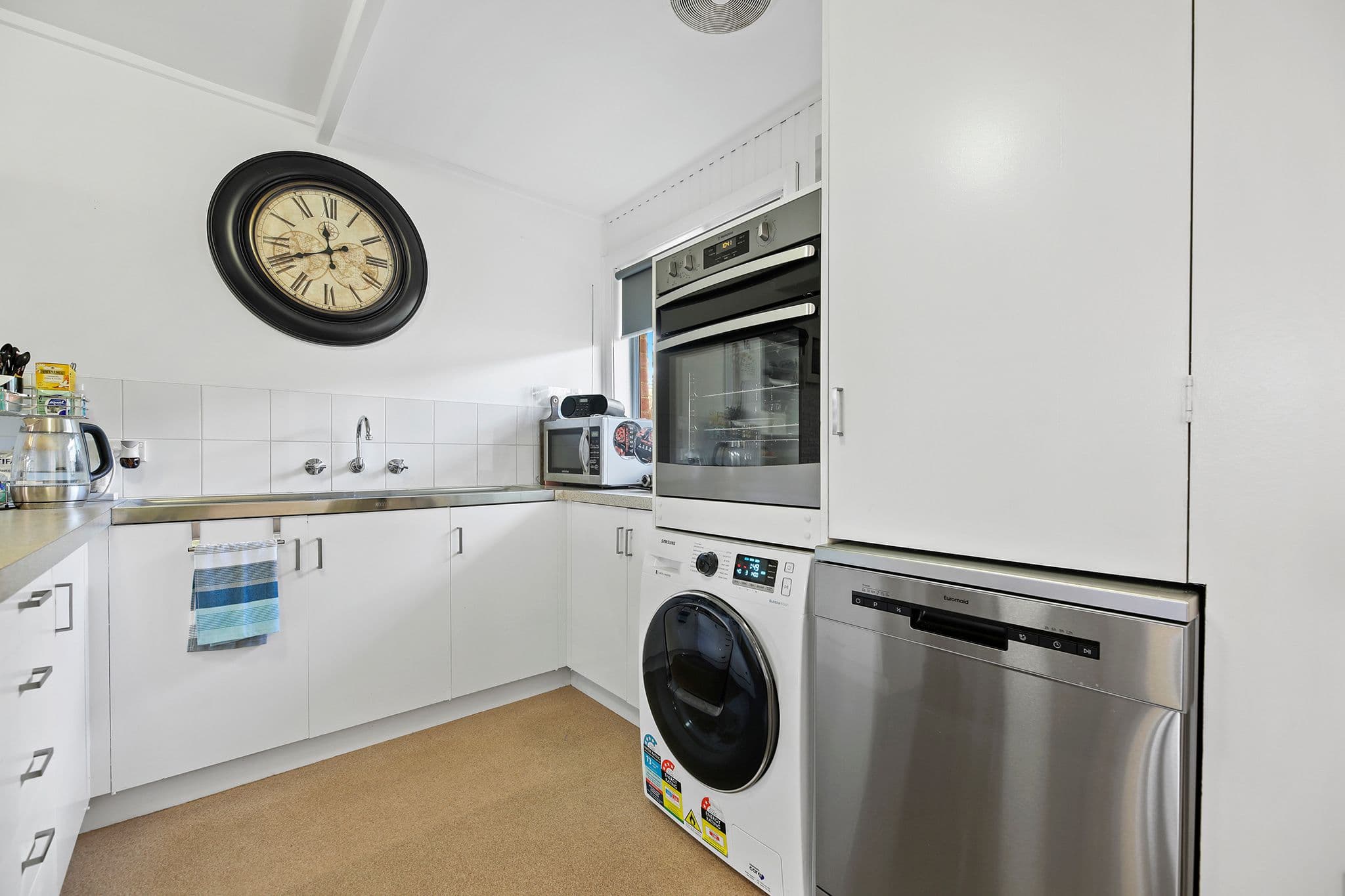 4 Caton Street, Warragul VIC 3820, Warragul - Thumbnail 2