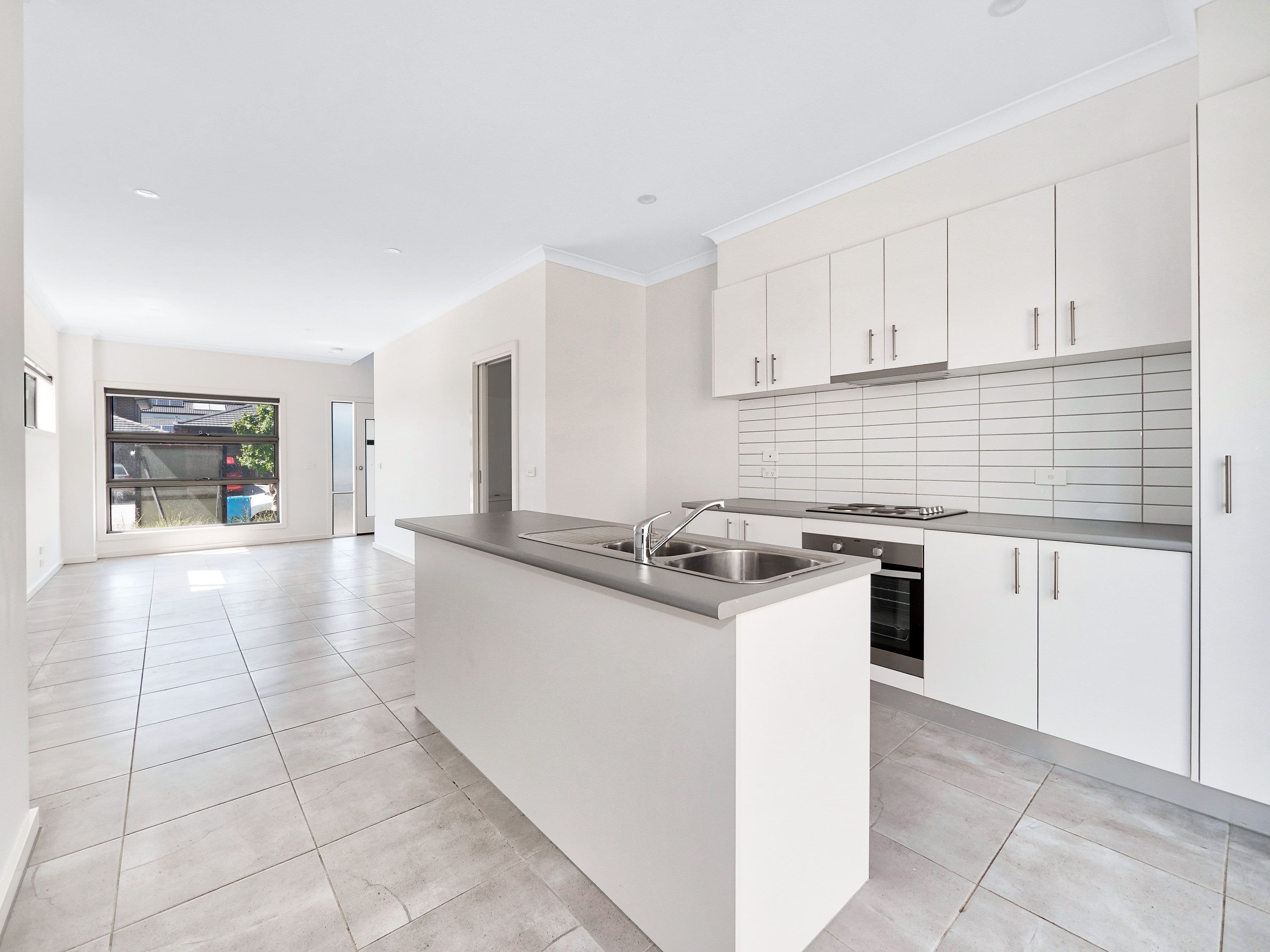 24 Grandvista Crescent, Cranbourne West VIC 3977, Cranbourne West - Thumbnail 5