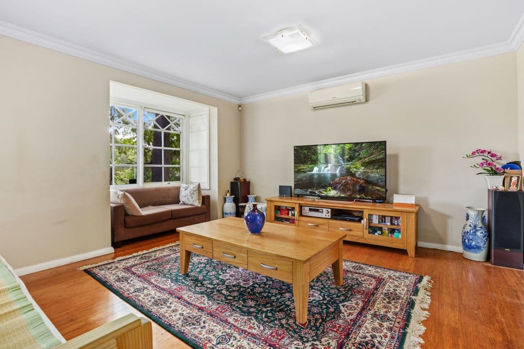 48 Middleton Avenue, Castle Hill NSW 2154, Castle Hill - Thumbnail 5