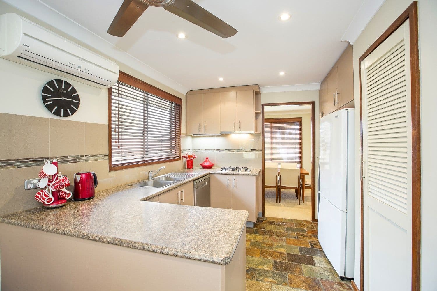 2 Cleary Place, St Clair - Thumbnail 4