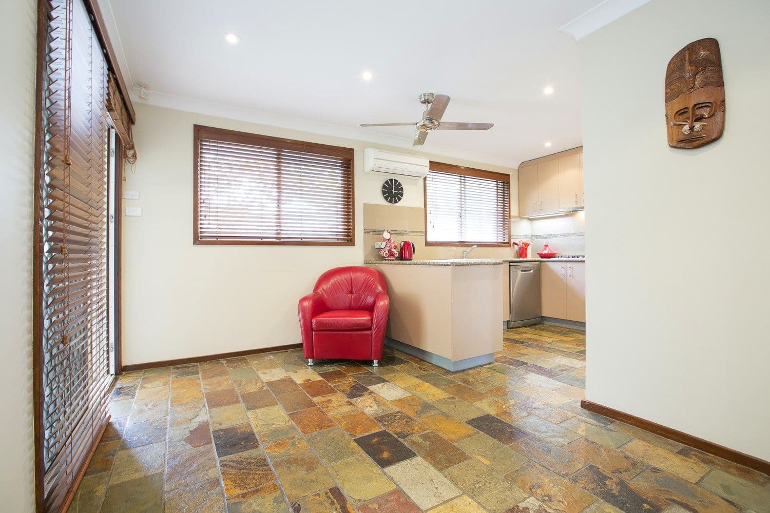 2 Cleary Place, St Clair - Thumbnail 6