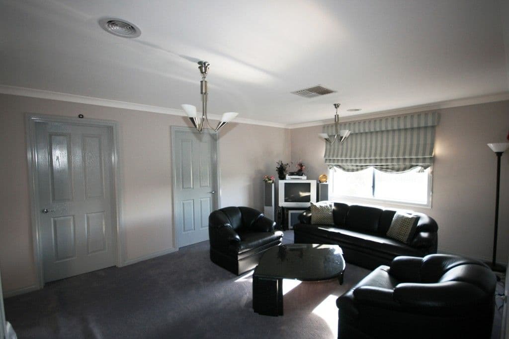 28 Woodburn Avenue, CAIRNLEA VIC 3023, Cairnlea - Thumbnail 7