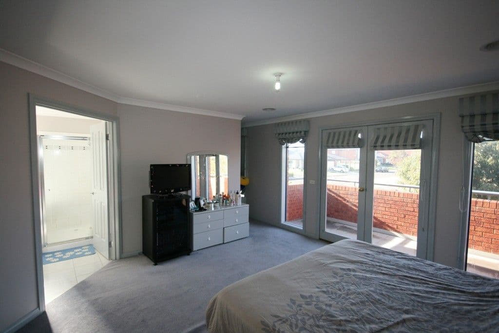 28 Woodburn Avenue, CAIRNLEA VIC 3023, Cairnlea - Thumbnail 8
